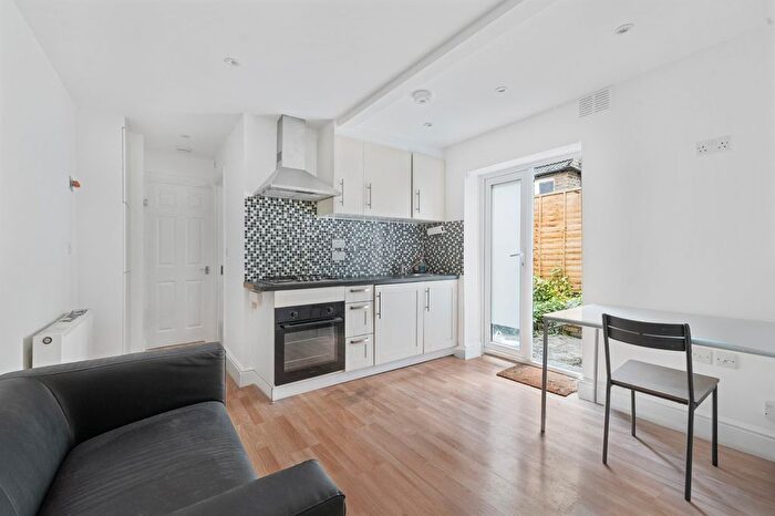 1 Bedroom Flat To Rent In Rosendale Road, Thurlow Park, SE24