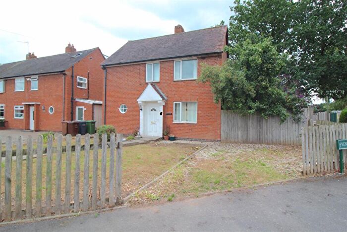 3 Bedroom Detached House For Sale In Evenlode Road, Solihull, West Midlands, B92