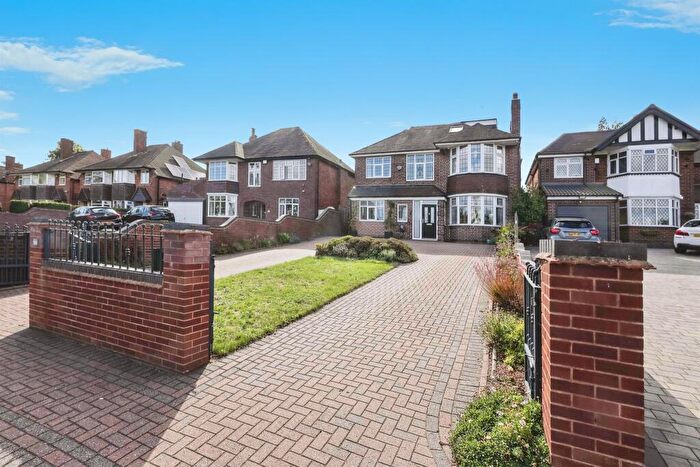 4 Bedroom Detached House For Sale In Chester Road, Castle Bromwich, Birmingham, B36