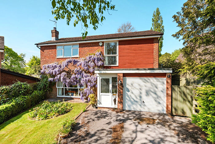 4 Bedroom Detached House For Sale In Pearces Meadow, Nettlebed, Henley-on-Thames, Oxfordshire, RG9