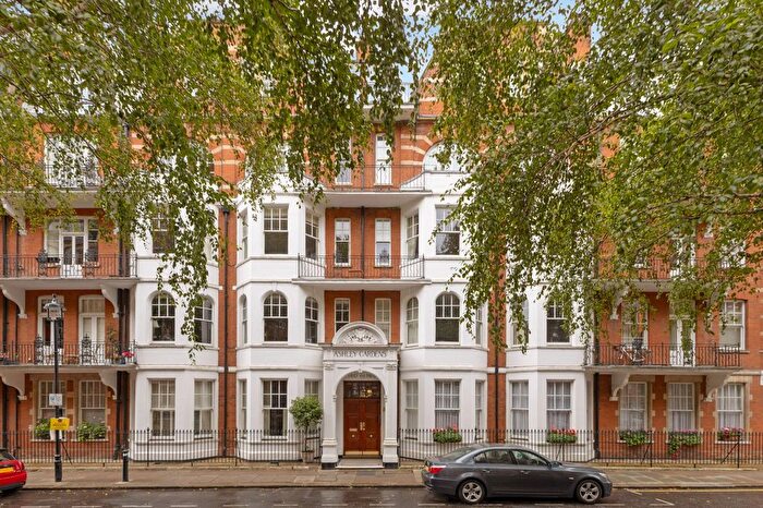4 Bedroom Flat For Sale In Ashley Gardens, Emery Hill Street, SW1P
