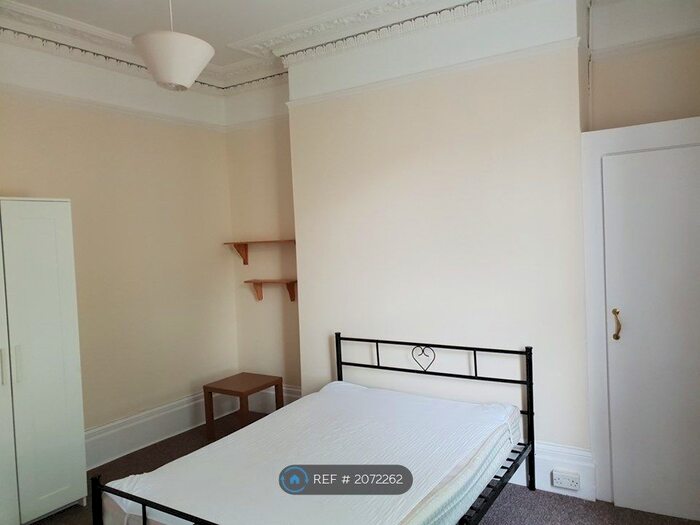 Studio To Rent In Redland, Bristol, BS6