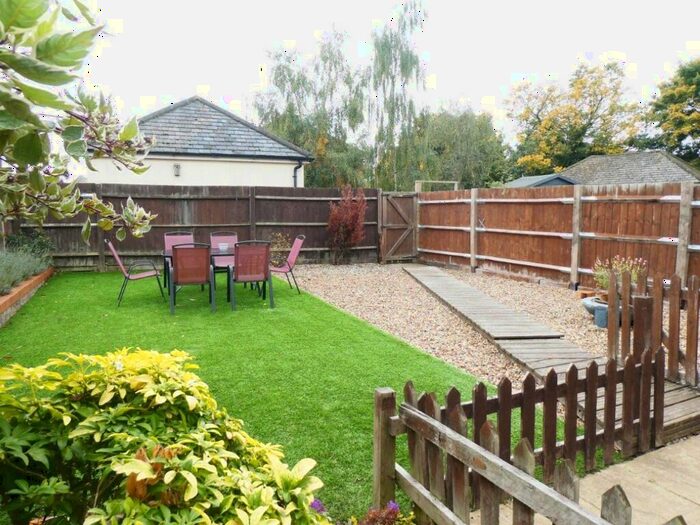 4 Bedroom Cottage To Rent In Brewers End, CM22