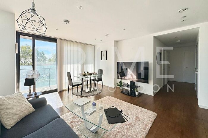 2 Bedroom Flat To Rent In One The Elephant, St. Gabriel Walk, Elephant And Castle, SE1