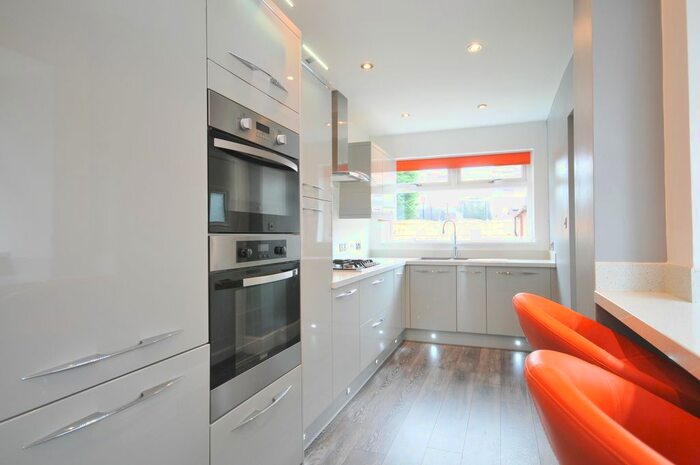 3 Bedroom Town House For Sale In Ashbourne Avenue, Cheadle, SK8