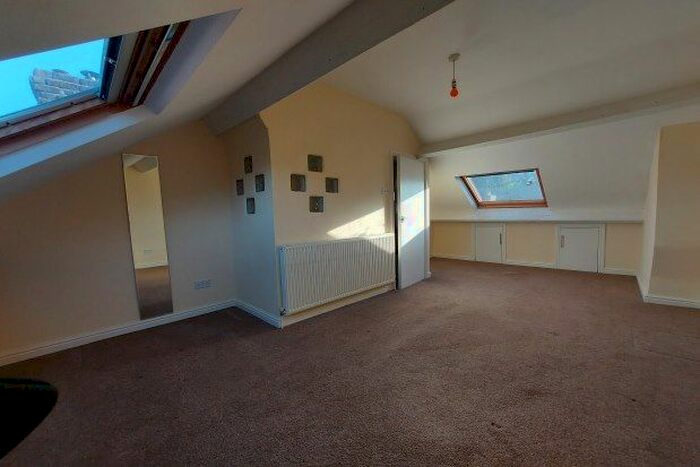 1 Bedroom Flat To Rent In Holme Lane, Sheffield S6