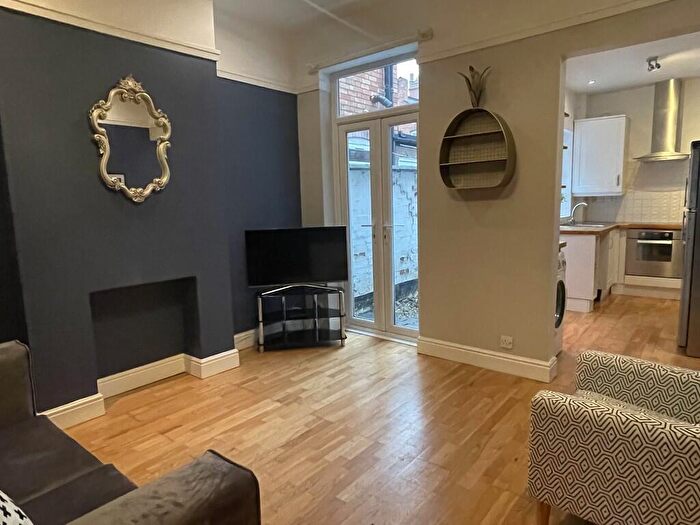 2 Bedroom Terraced House For Sale In Stuart Street, Leicester, LE3