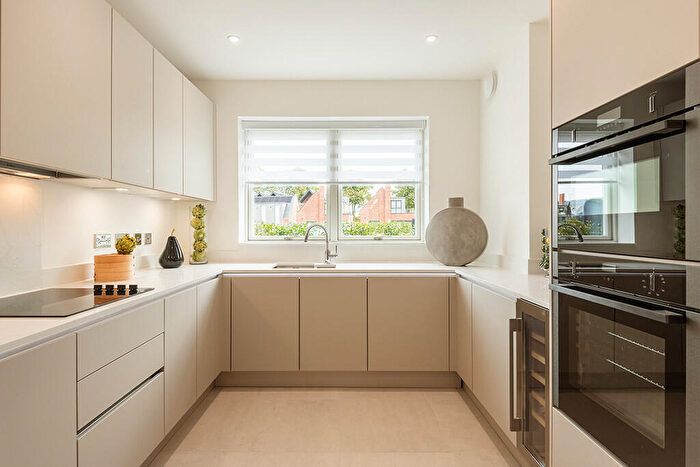 4 Bedroom Mews For Sale In Macclesfield, SK10