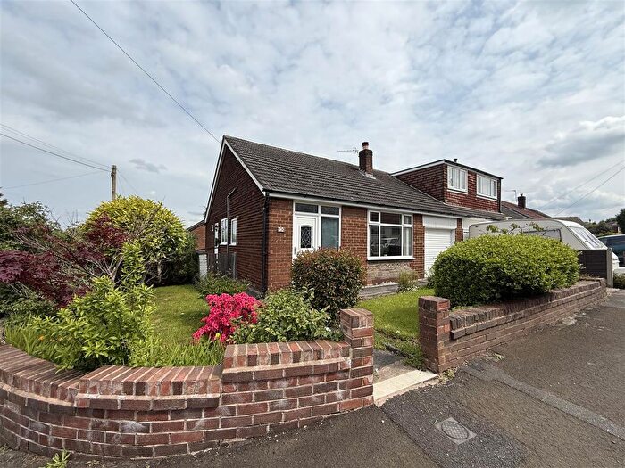 3 Bedroom Semi Detached House For Sale In Grosvenor Road, Hyde, SK14