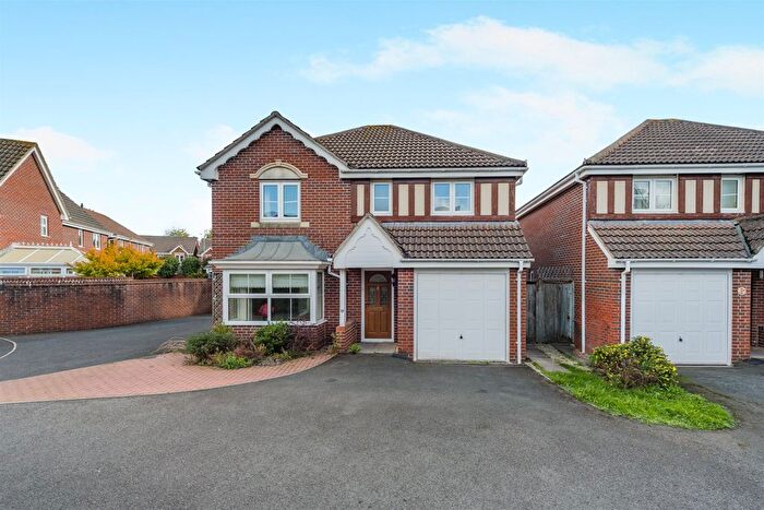 4 Bedroom Detached House For Sale In Cornpoppy Avenue, Monmouth, Monmouthshire, NP25