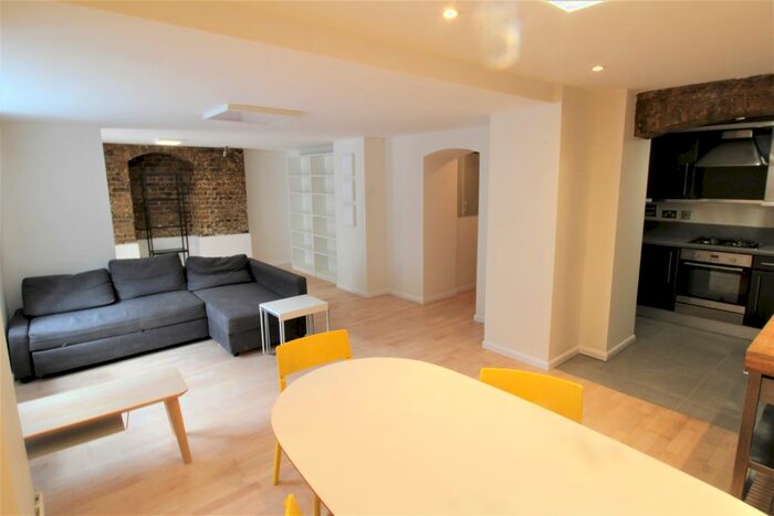 2 Bedroom Flat To Rent In Royal Gate Apartments, Rutland Road, Hackney, E9