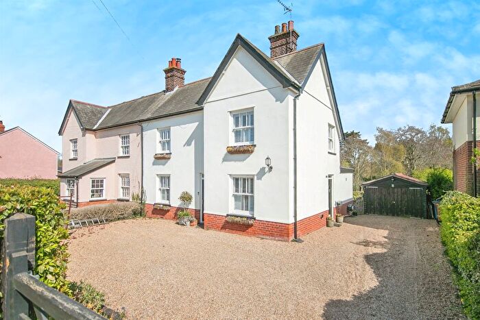 3 Bedroom Semi-Detached House For Sale In Ipswich Road, Holbrook, Ipswich, IP9