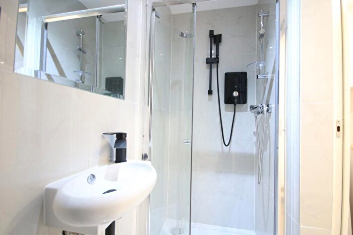 1 Bedroom Studio To Rent In Ashcombe Gardens, Edgware, Middlesex, HA8