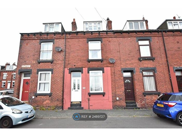 3 Bedroom Terraced House To Rent In Ivy Avenue, Leeds, LS9