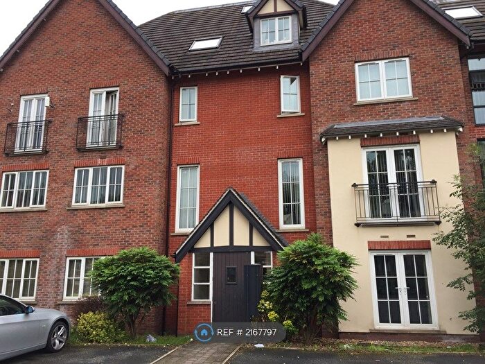 2 Bedroom Flat To Rent In Lyme Place, Dukinfield, SK16