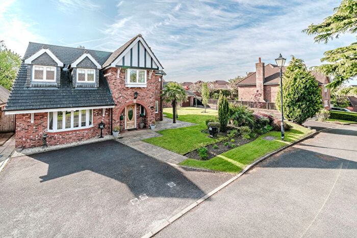 5 Bedroom Detached House For Sale In Hardacre Lane, Whittle-Le-Woods, PR6