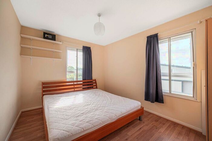 2 Bedroom Flat To Rent In Wedmore Gardens, Archway, London, N19