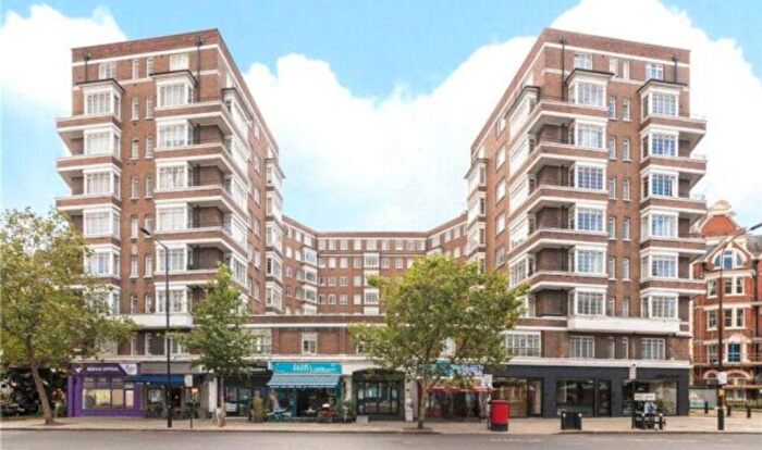 3 Bedroom Terraced House To Rent In Park Road, London, NW1