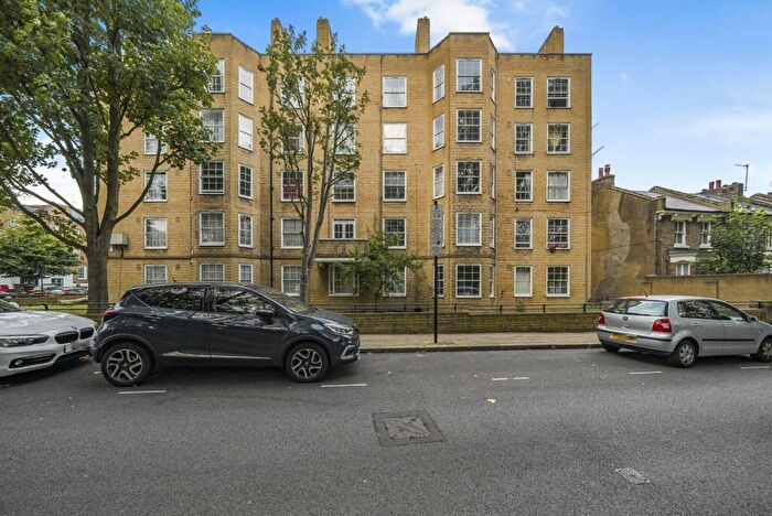 3 Bedroom Flat To Rent In Liverpool Road, Islington, London, N7
