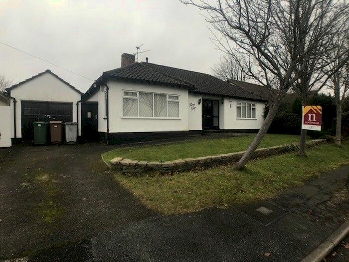 2 Bedroom Bungalow To Rent In Inglegreen, Heswall, Wirral, CH60