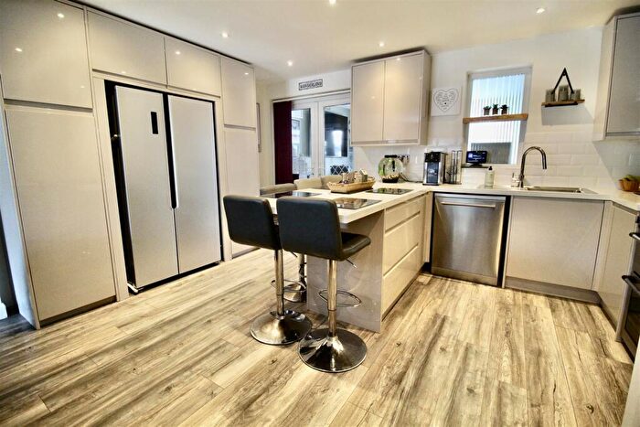3 Bedroom Terraced House For Sale In Severn Close, Smiths Wood, Birmingham, B36