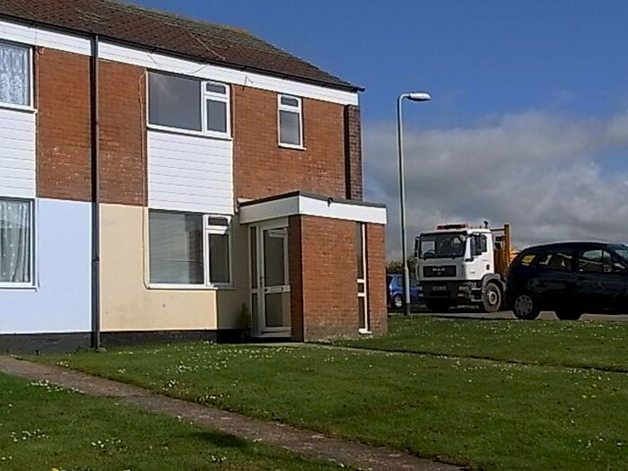 3 Bedroom End Of Terrace House To Rent In Churchill Road, Bideford EX39