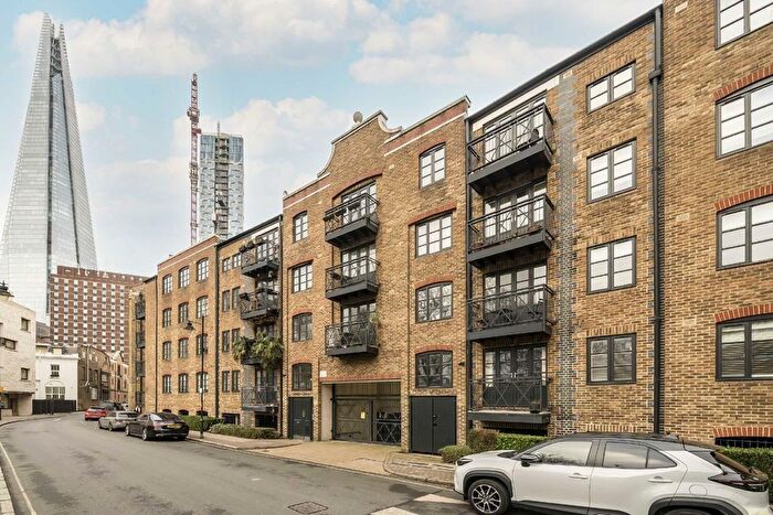 3 Bedroom Flat To Rent In Weston Street, London, SE1