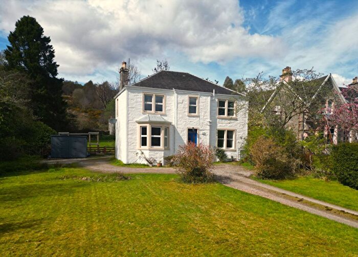 4 Bedroom Detached House For Sale In Garelochhead, Helensburgh, G84