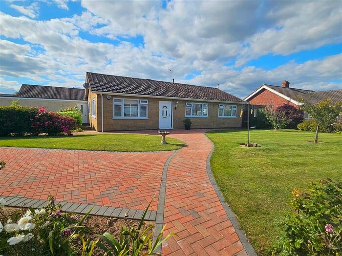 3 Bedroom Detached Bungalow For Sale In Gaynor Close, Wymondham, NR18
