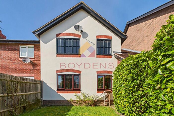 2 Bedroom Apartment For Sale In Stanway, Colchester, CO3