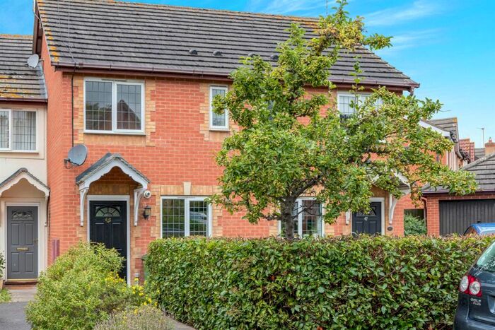 2 Bedroom Property To Rent In Lornas Field, Hampton Hargate, Peterborough, PE7