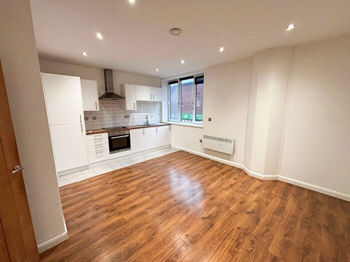 2 Bedroom Flat To Rent In Threadneedle House, Alcester Street, Redditch, B98