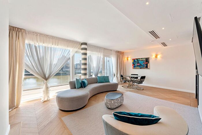 2 Bedroom Flat To Rent In Central Avenue, London, SW6