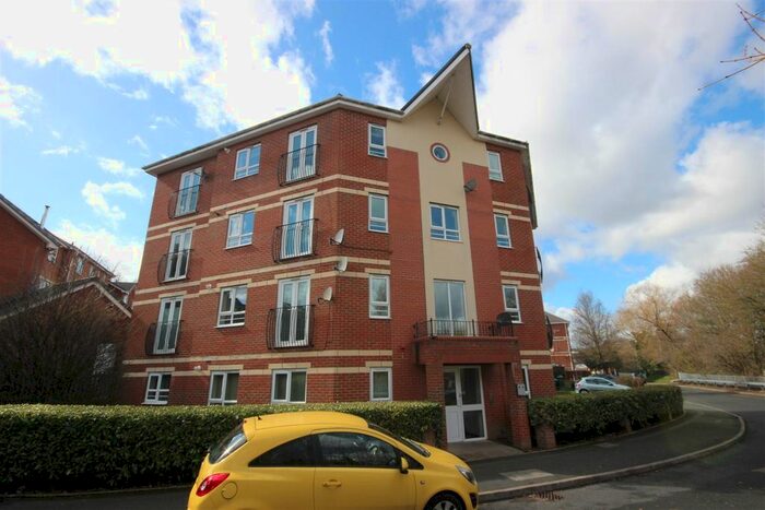 2 Bedroom Flat To Rent In Littlehill Crescent, Halesowen, B63