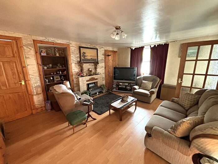 3 Bedroom Bungalow For Sale In / Dovecot Park, Selkirk, Selkirkshire, TD7