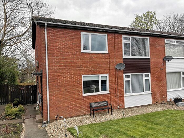 2 Bedroom Flat For Sale In Lotus Close, Newcastle Upon Tyne, Tyne And Wear, NE5