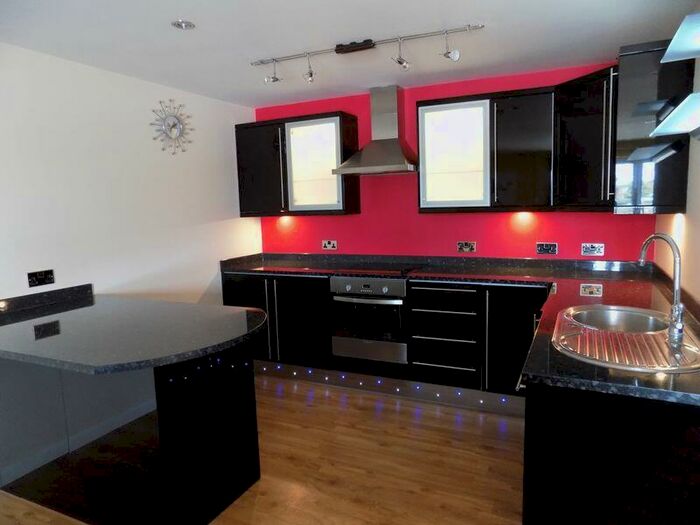 2 Bedroom Apartment To Rent In Gate House Mews, Stafford, ST16