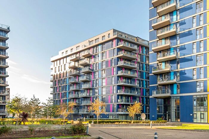 2 Bedroom Flat For Sale In Hatton Road, Alperton, London, HA0