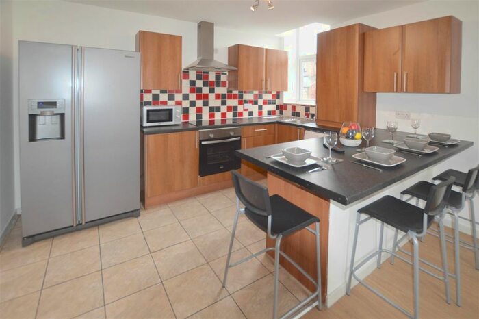 6 Bedroom Maisonette To Rent In Second Avenue, Heaton, Newcastle Upon Tyne NE6
