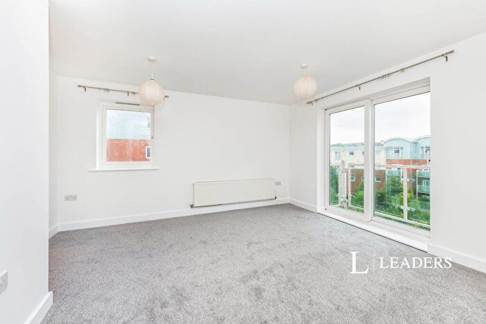 2 Bedroom Apartment To Rent In Reynolds Avenue, RH1