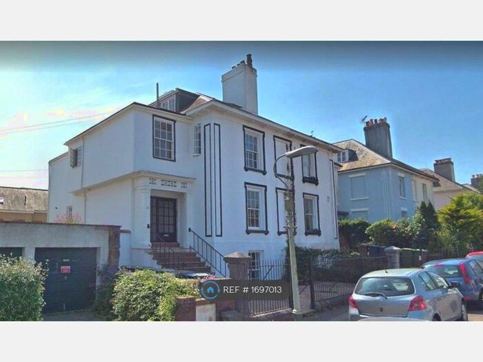 2 Bedroom Flat To Rent In Friars Walk, Exeter, EX2