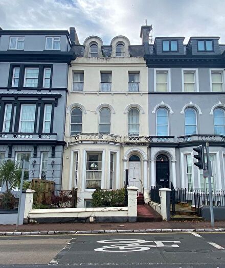 1 Bedroom Flat To Rent In Belgrave Road, Torquay, TQ2
