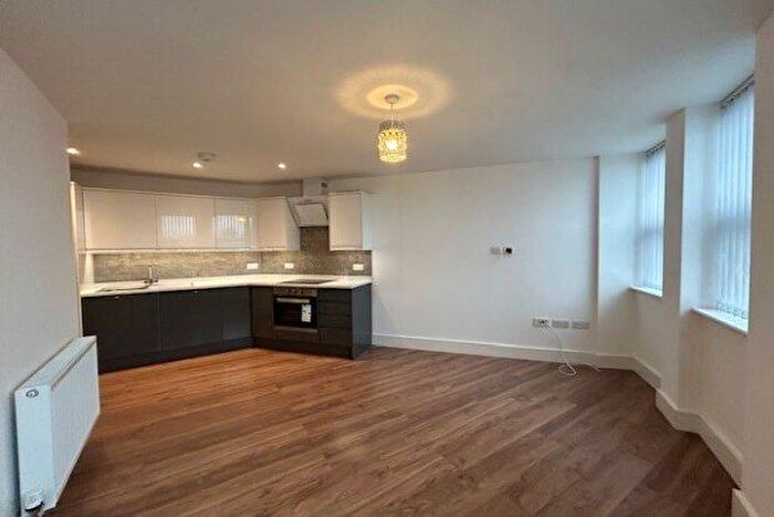 1 Bedroom Flat To Rent In Mercury Gardens, Romford, RM1