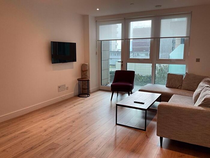 2 Bedroom Flat To Rent In Beaulieu House, Glenthorne Road, Hammersmith, W6