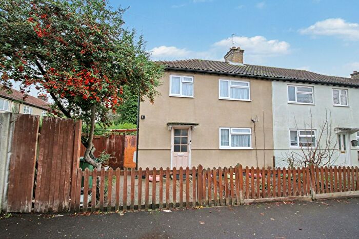 3 Bedroom End Terrace House For Sale In The Broadway, Harrow, Middlesex, HA3