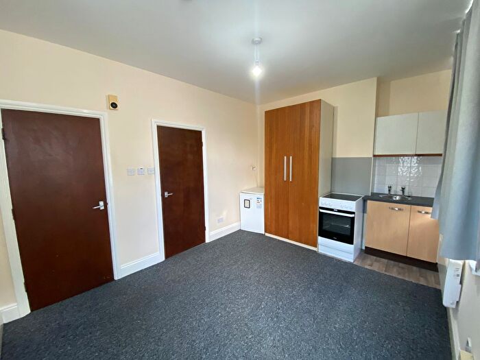 Studio To Rent In Fosse Road South, Leicester, LE3