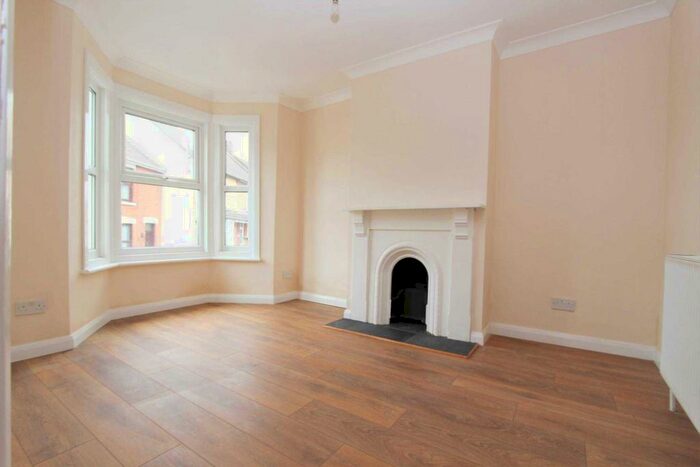2 Bedroom Terraced House To Rent In Victoria Road, Chatham, ME4