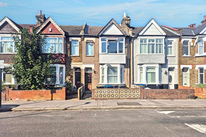 2 Bedroom Flat For Sale In Flat, Stretton Road, Croydon, Surrey, CR0