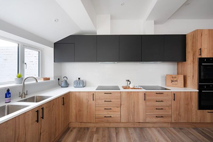 8 Bedroom House To Rent In Downend Road, Bristol, BS16