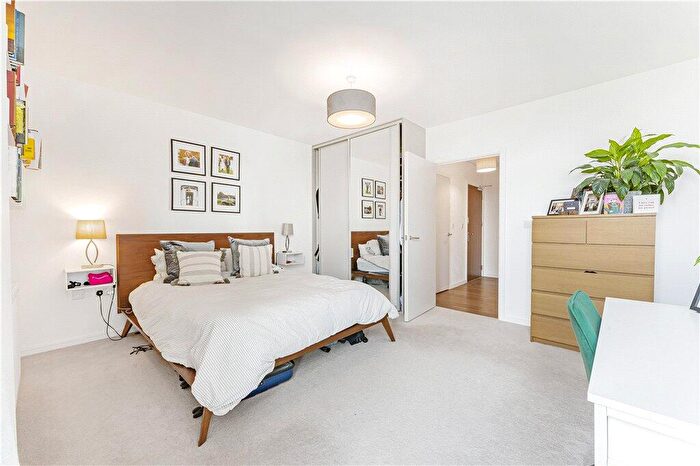 2 Bedroom Apartment To Rent In Nellie Cressall Way, London, E3